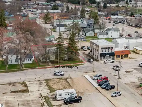 110 W 4th Street, Kalkaska, MI 49646