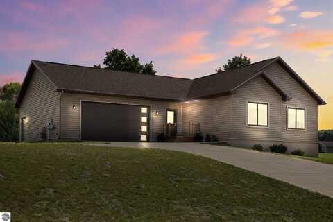 2126 Woodcock Lane, Traverse City, MI 49685