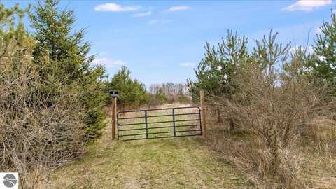 2780 Wilson Creek Road, Hale, MI 48739