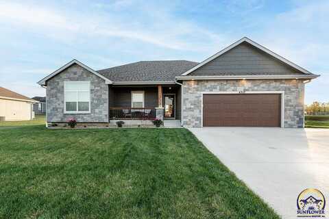 4313 SW Lakeside DR, Topeka, KS 66610