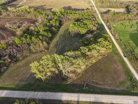 10915 Headwaters Rd, Harveyville, KS 66431
