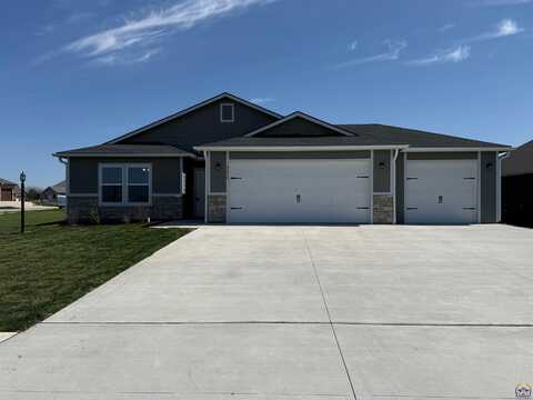 4310 SE Violet CT, Topeka, KS 66609