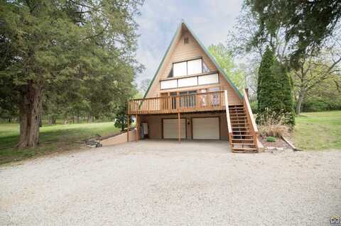 5921 NW 35th ST, Topeka, KS 66618