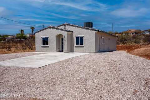 122 Via Venezuela, Rio Rico, AZ 85648