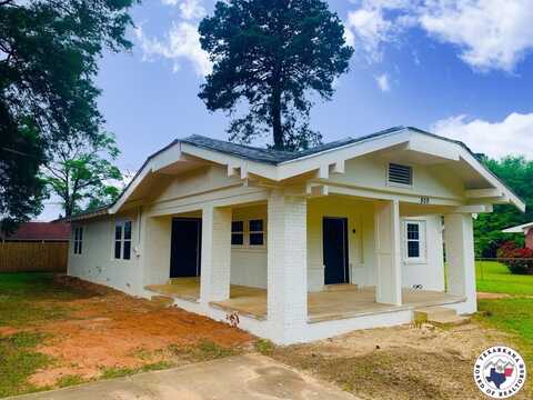 809 Caver St., Atlanta, TX 75551