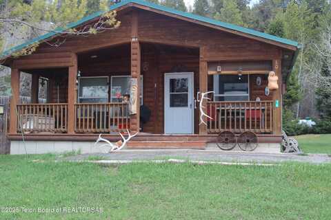 10 FOOTHILL BLVD, Alpine, WY 83128