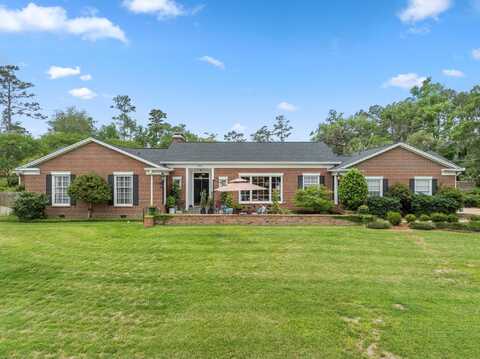 909 Circle Drive, Tallahassee, FL 32301