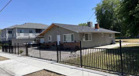 1089 Pioneer Avenue, Porterville, CA 93257