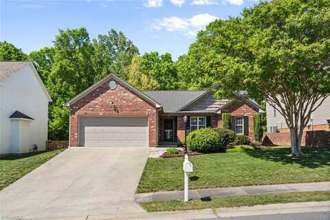 6709 Elm Hill Drive, Clemmons, NC 27012
