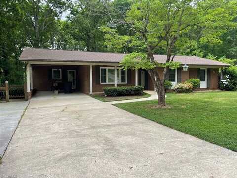 636 Colony Road, Asheboro, NC 27205