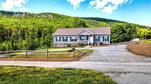 1060 Birdsong Road, King, NC 27021