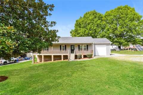 4123 Beaumont Drive, Sophia, NC 27350