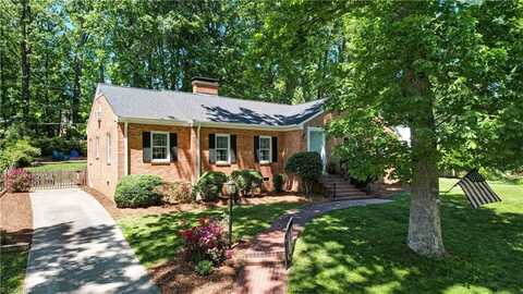 105 Forestdale Drive, Greensboro, NC 27403