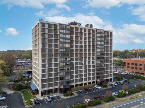 1101 Elm Street N, Greensboro, NC 27401