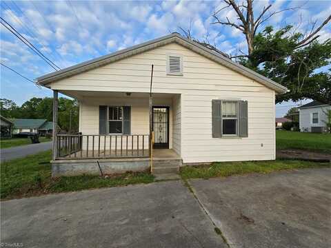 607 Sullivan Street, Thomasville, NC 27360