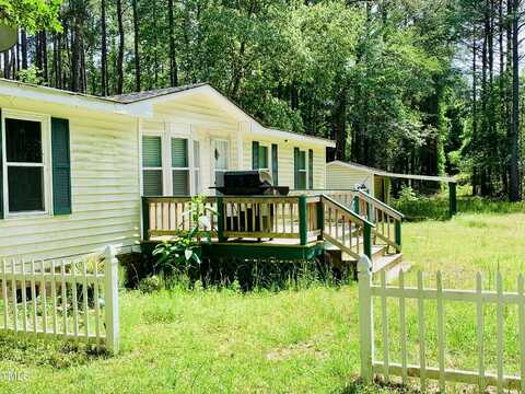 3280 Lake Bay Road, Vass, NC 28394