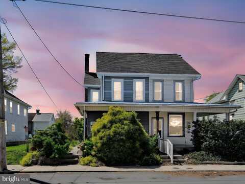 33 N LOCUST STREET, PALMYRA, PA 17078