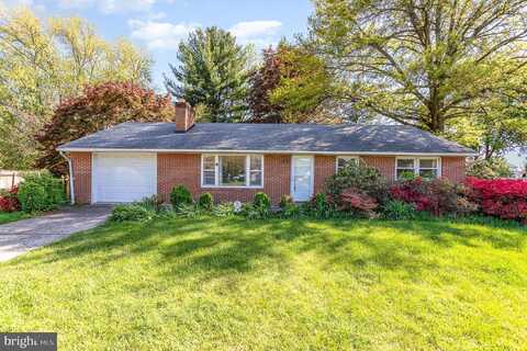 40 ROSEDALE DRIVE, MANCHESTER, PA 17345