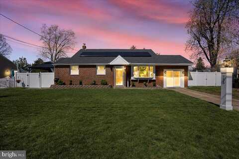 735 BAYLOR ST., DELRAN, NJ 08075