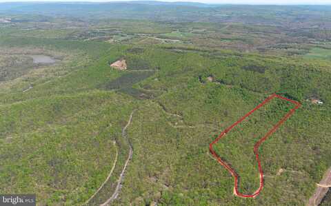 9 SHADOW KNOLLS, SPRINGFIELD, WV 26763
