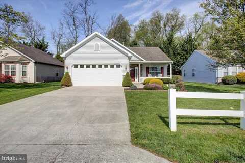 18 LANTERN LANE, SHIPPENSBURG, PA 17257