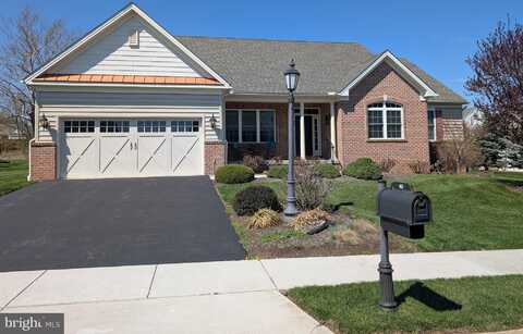 40 BOBOLINK DRIVE, GETTYSBURG, PA 17325