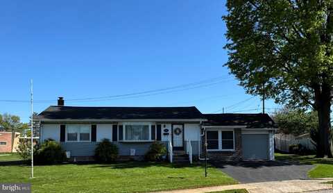 1000 KELLY DRIVE, YORK, PA 17404