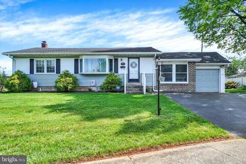 1000 KELLY DRIVE, YORK, PA 17404