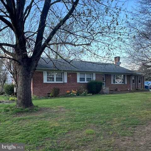 2226 HARNEY ROAD, LITTLESTOWN, PA 17340