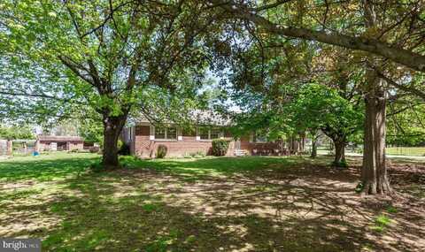 2226 HARNEY ROAD, LITTLESTOWN, PA 17340