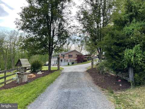 212 MOWRY LANE, EDINBURG, VA 22824