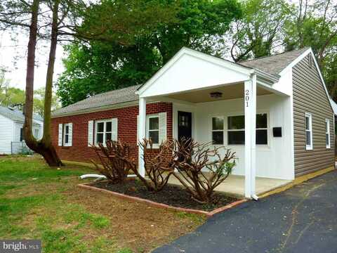 201 ORCHARD AVENUE, DOVER, DE 19901