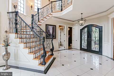 618 WILLOW GREEN, LITITZ, PA 17543