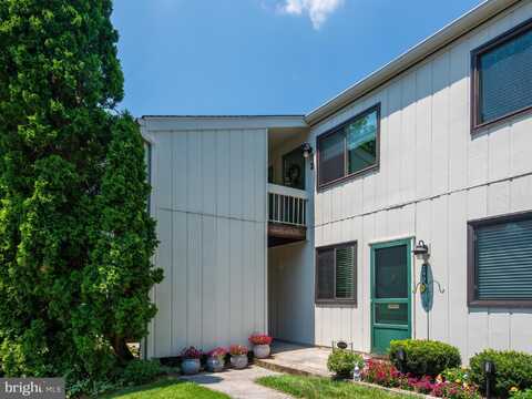 291 SUMMIT HOUSE, WEST CHESTER, PA 19382