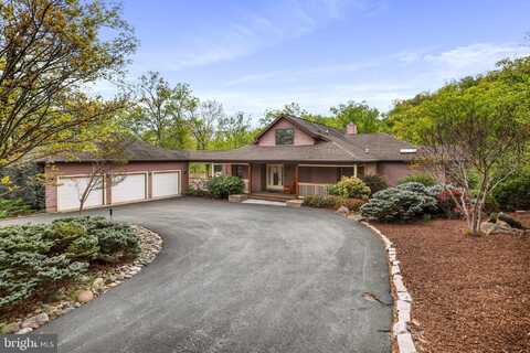 120 LOOKOUT RIDGE, HEDGESVILLE, WV 25427