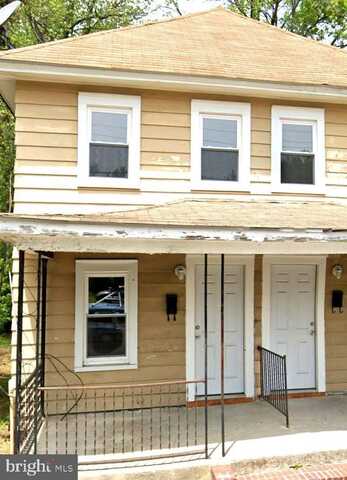 204 S BROAD STREET, PENNS GROVE, NJ 08069