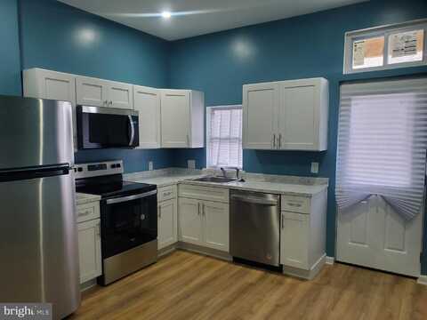 2720 AUCHENTOROLY TERRACE, BALTIMORE, MD 21217