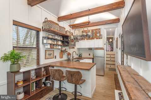 867 SCHWANGER ROAD, ELIZABETHTOWN, PA 17022