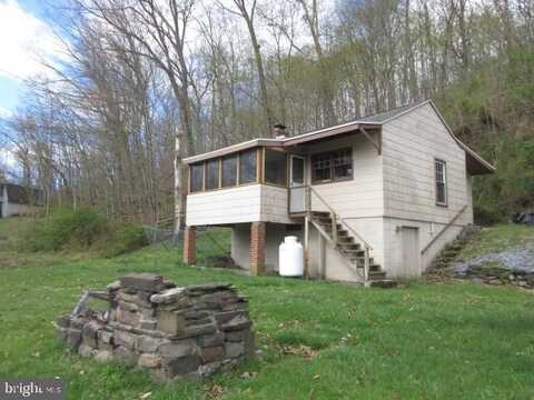 104 DELLVILLE DAM ROAD, DUNCANNON, PA 17020
