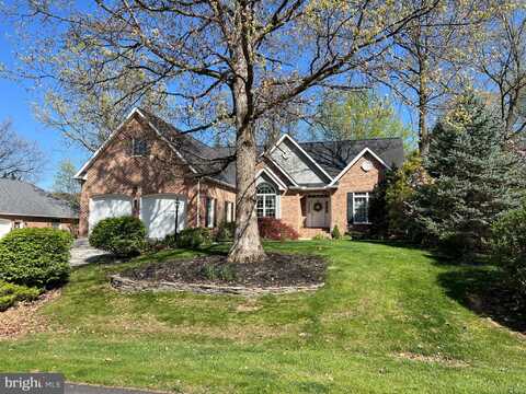 7017 FAIRWAY OAKS, FAYETTEVILLE, PA 17222