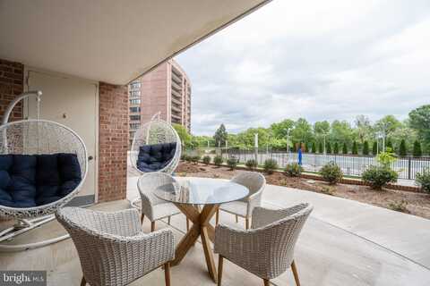 1805 CRYSTAL DRIVE, ARLINGTON, VA 22202