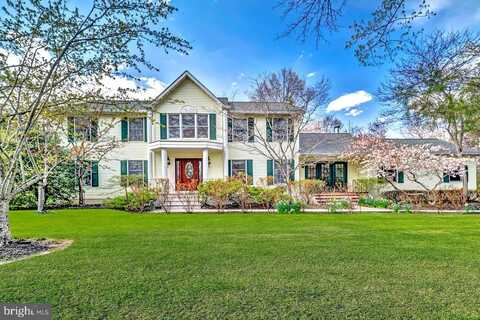 8 COVENTRY LANE, HOPEWELL, NJ 08525