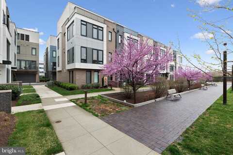 120 IKE DRIVE, ALEXANDRIA, VA 22314
