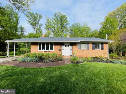 8 BRIGGS COURT, SILVER SPRING, MD 20906