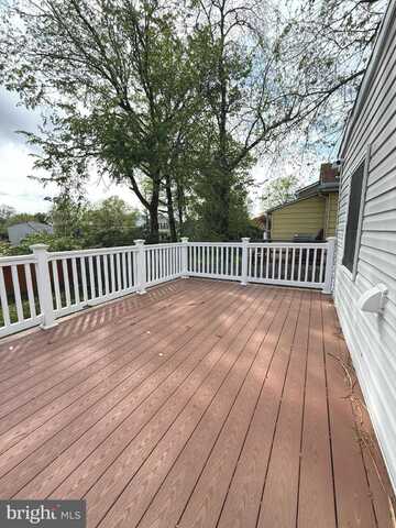 5711 J STREET, CAPITOL HEIGHTS, MD 20743