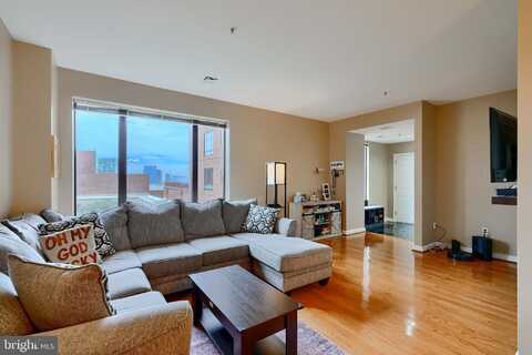 10 E LEE STREET, BALTIMORE, MD 21202
