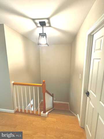 262 CRESCENT DRIVE, HERSHEY, PA 17033