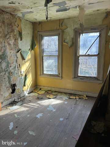 4050 CAMBRIDGE STREET, PHILADELPHIA, PA 19104