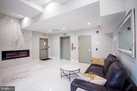 526 BROWN STREET, PHILADELPHIA, PA 19123