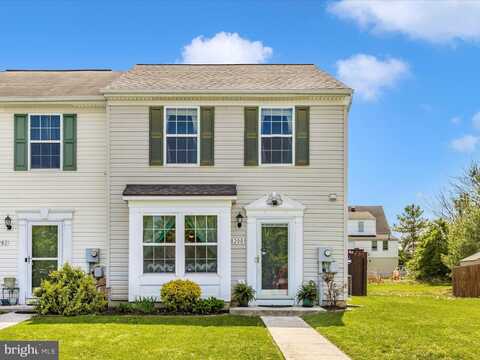 200 CHECKO COURT, MARTINSBURG, WV 25401